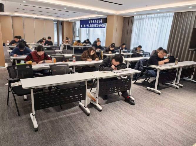 机构在采购与供应链学习中的服务场景与适配分析